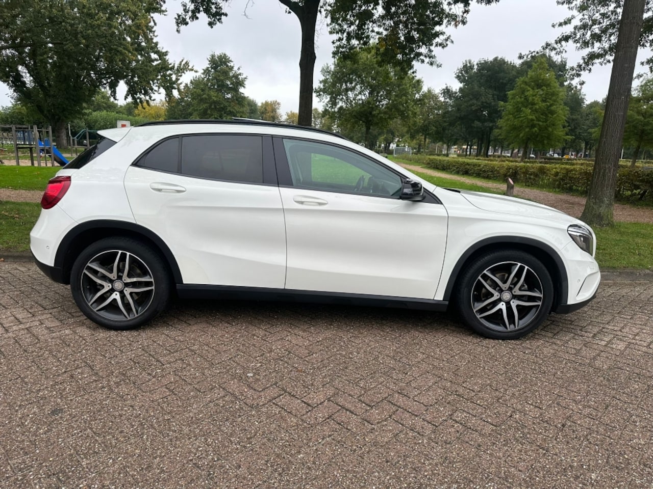 Mercedes-Benz GLA-Klasse - 220 CDI 4M Edition 1 - AutoWereld.nl