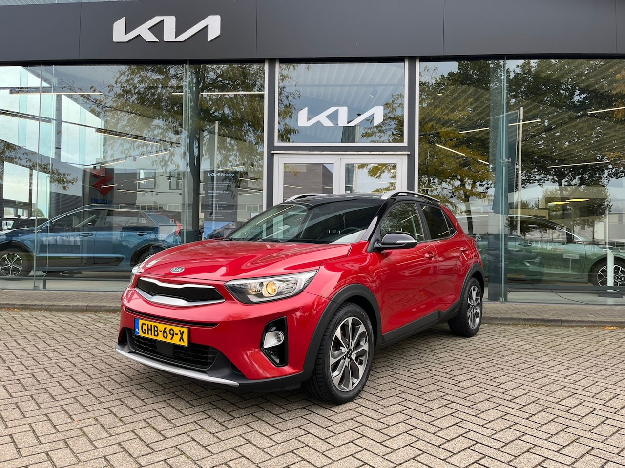 Kia Stonic - 1.0 T-GDi ExecutiveLine Automaat DCT7 120PK Navi+BT+Cam Keyless Stoel+Stuurverw. Cr. Contr - AutoWereld.nl