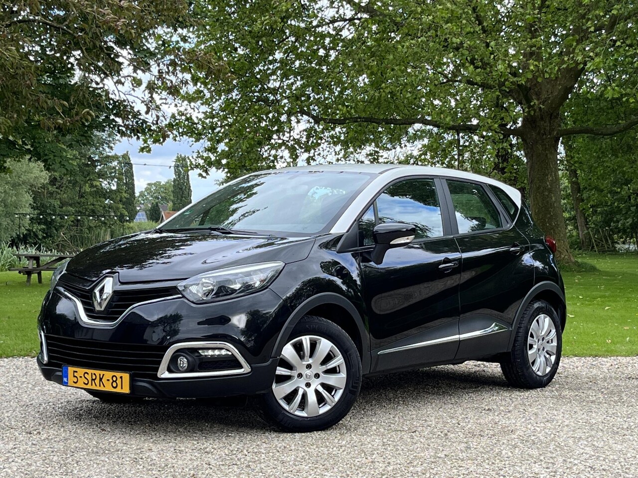 Renault Captur - 90 PK, Cruise, Navigatie, PDC *Nieuwe Remmen* - AutoWereld.nl