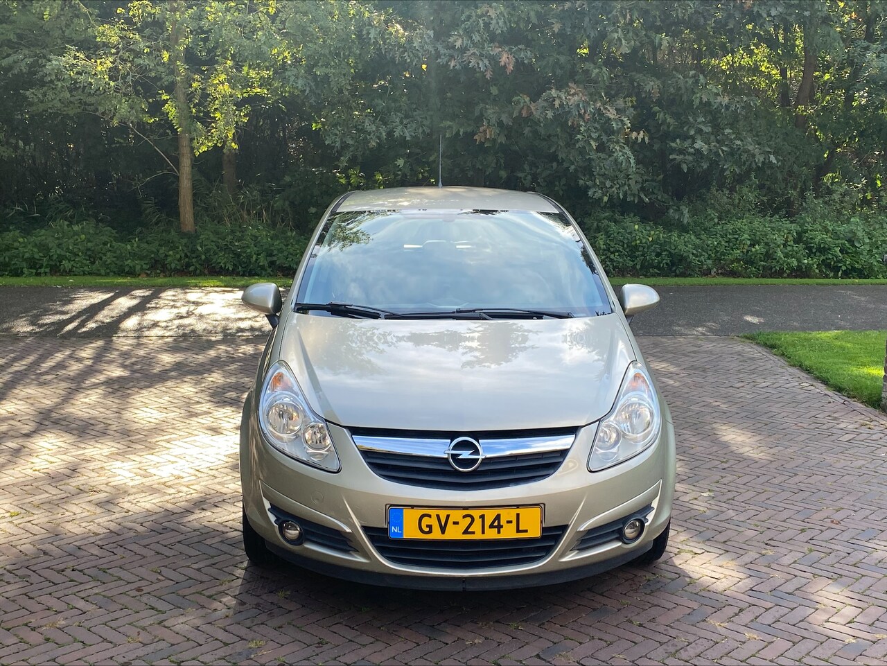 Opel Corsa - 1.4-16V Business Opel Corsa D met Airco en Cruise control - AutoWereld.nl