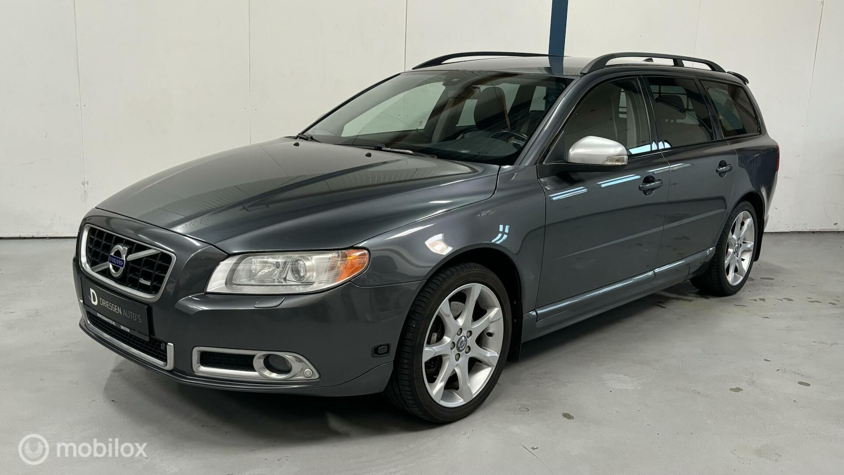 Volvo V70 - 2.5T R-Design AUTOMAAT / LEER - AutoWereld.nl