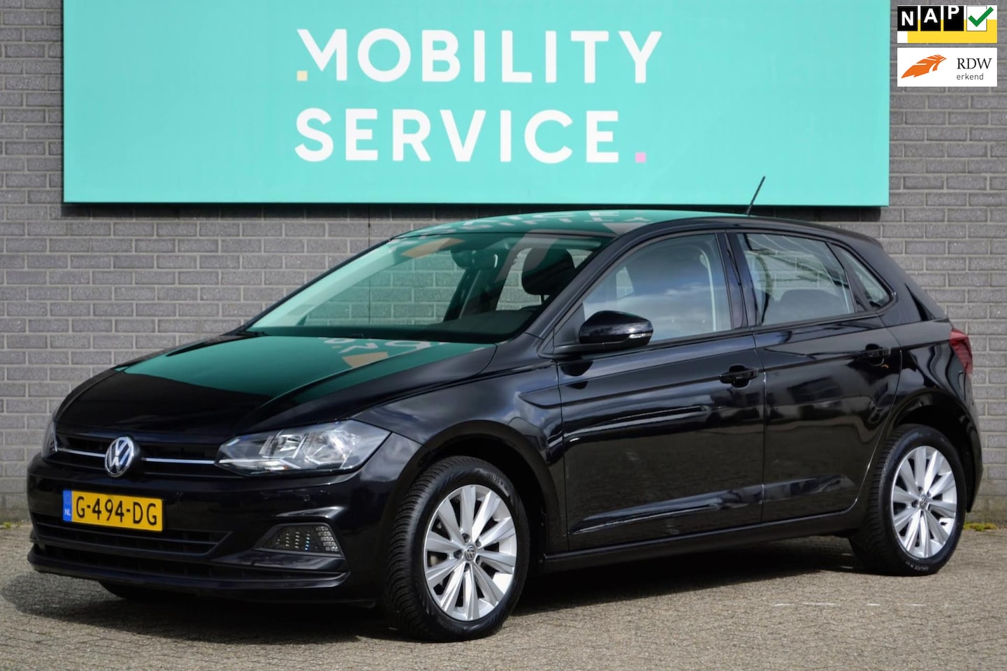 Volkswagen Polo - 1.0 TSI Comfortline AUT Clima LMV CarPlay Navi - AutoWereld.nl