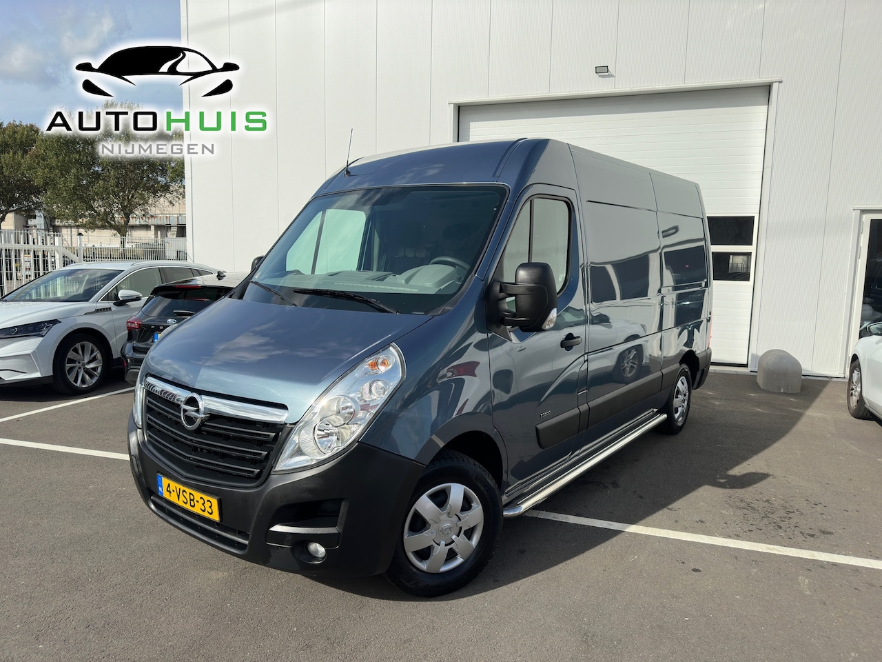 Opel Movano - 2.3 CDTI L2H2 Airco Cruise controle pdc Trekhaak Zeer mooie nette bus ! - AutoWereld.nl