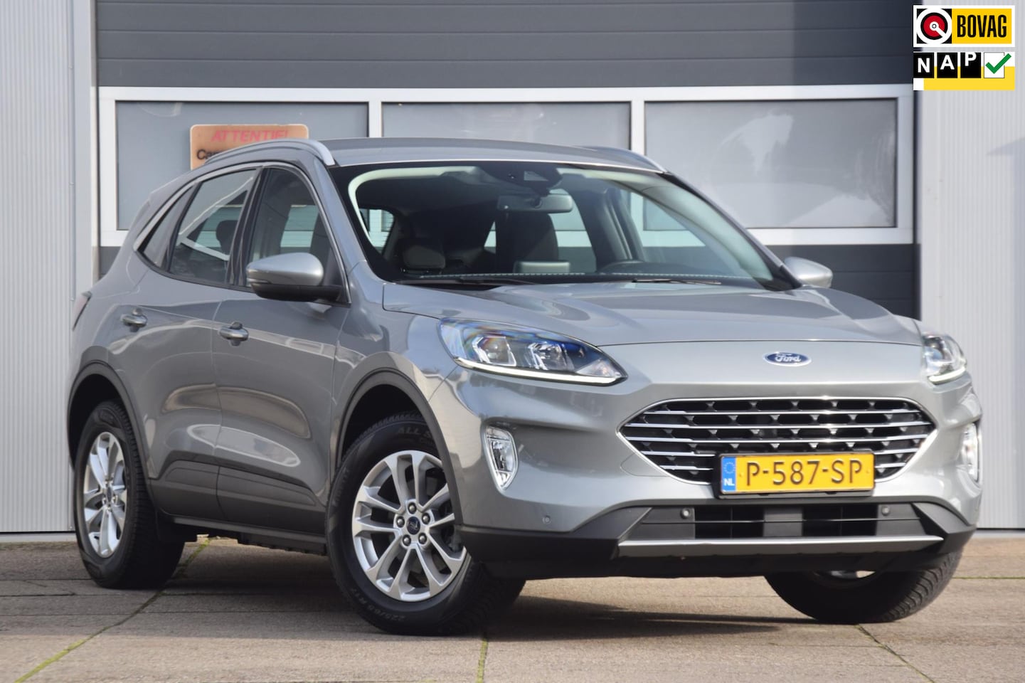 Ford Kuga - 2.5 PHEV Titanium + TREKHAAK/CAMERA/NAVIGATIE - AutoWereld.nl