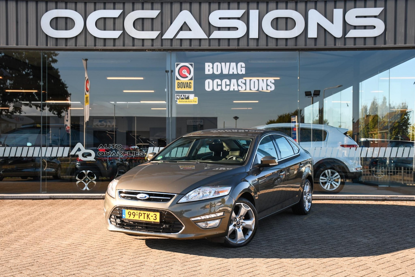 Ford Mondeo - 1.6 EcoBoost Titanium NAVIGATIE/ LM 18 INCH/ PDC - AutoWereld.nl