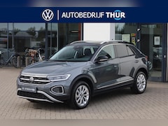 Volkswagen T-Roc - 1.5 TSI Style 150PK / 110kW DSG, Afneembare trekhaak, privacy glas, alcantara, stoelen ERG