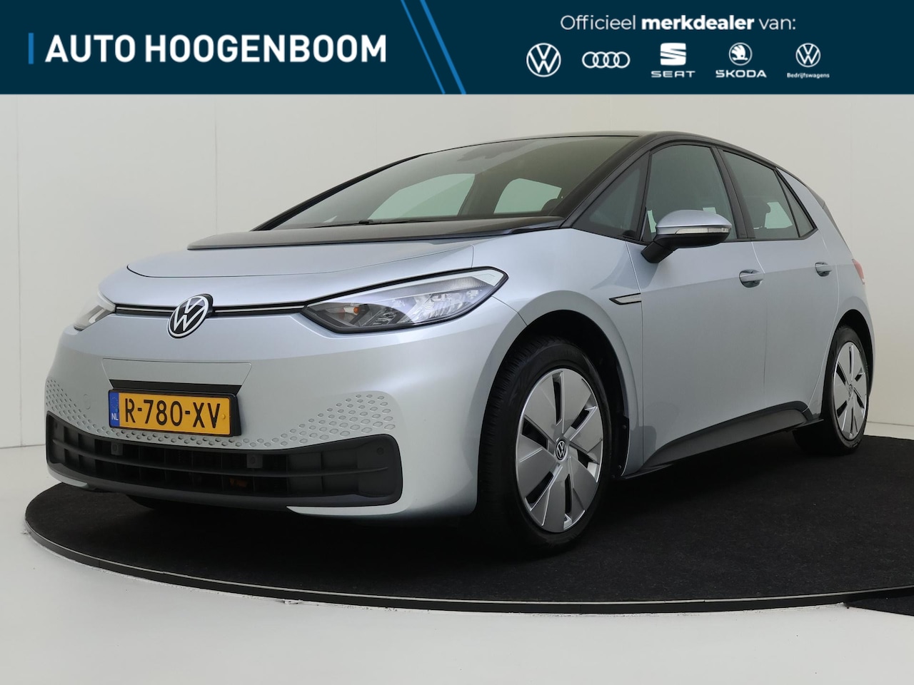 Volkswagen ID.3 - Pure 45 kWh | Parkeersensoren | Voorklimatisering | Navigatie | Sfeerverlichting | CarPlay - AutoWereld.nl