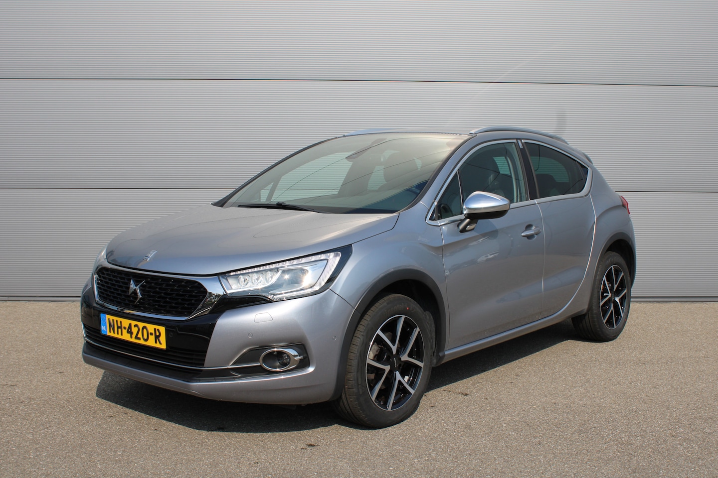 DS 4 Crossback - 1.2 PureTech Chic | TREKHAAK | NAVI | PDC V+A | - AutoWereld.nl