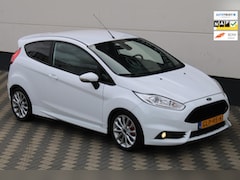 Ford Fiesta - 1.6 ST 182PK Navi Camera Cruise Recaro Startknop