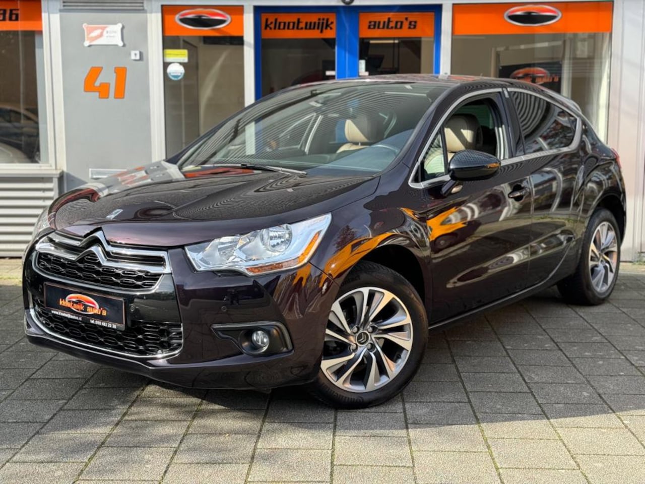 DS 4 - 1.2 PureTech Business Navigatie Leder Cruise 1e Eigenaar Dealer Historie - AutoWereld.nl