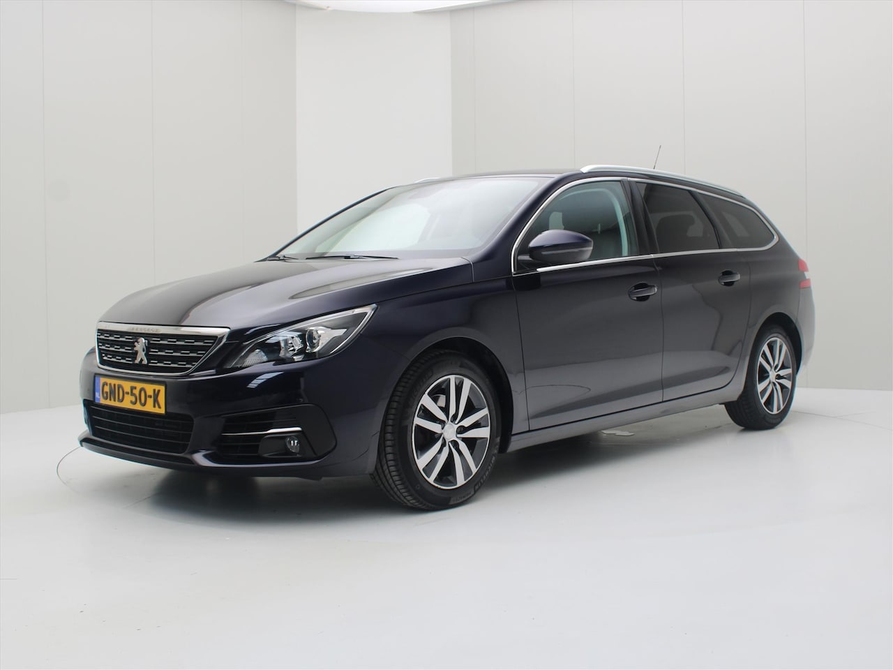 Peugeot 308 SW - 1.2 PureTech 130pk Allure 6-Bak [ LED+CAMERA+CLIMATE+CRUISE+NAVI+PDC V/A ] - AutoWereld.nl