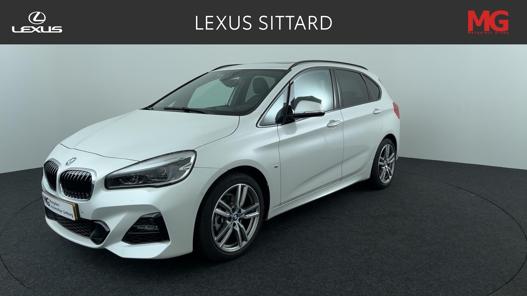 BMW 2-serie Active Tourer - M-Style, Panodak! 218i High Executive - AutoWereld.nl