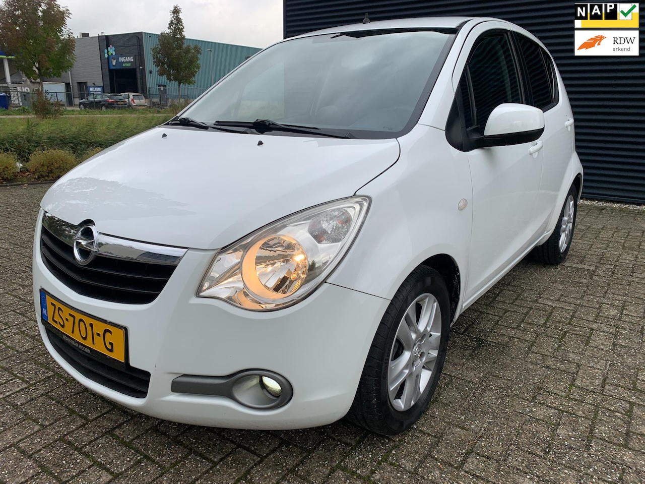 Opel Agila - 1.2 Edition AUTOMAAT 2011 - AutoWereld.nl