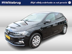 Volkswagen Polo - 1.0 TSI 95pk DSG Comfortline Navigatie / Airco / Donker Glas