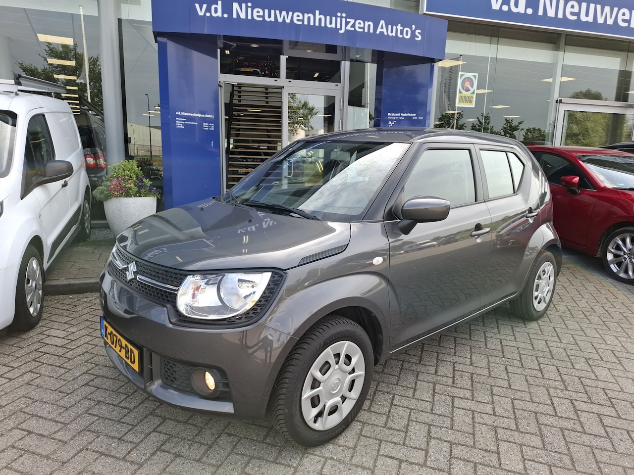 Suzuki Ignis - 1.2 Comfort AIRCO | TREKHAAK \ INFO JEROEN 0492-588980 AIRCO | TREKHAAK \ INFO JEROEN 0492 - AutoWereld.nl