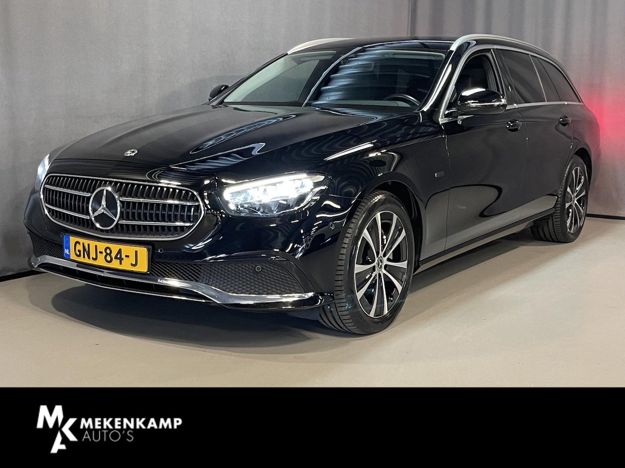 Mercedes-Benz E-klasse Estate - 300 e Avantgarde 18"/Sfeerverlichting/Dodehoek/Stoelverwarming/Apple Carplay & Android Aut - AutoWereld.nl