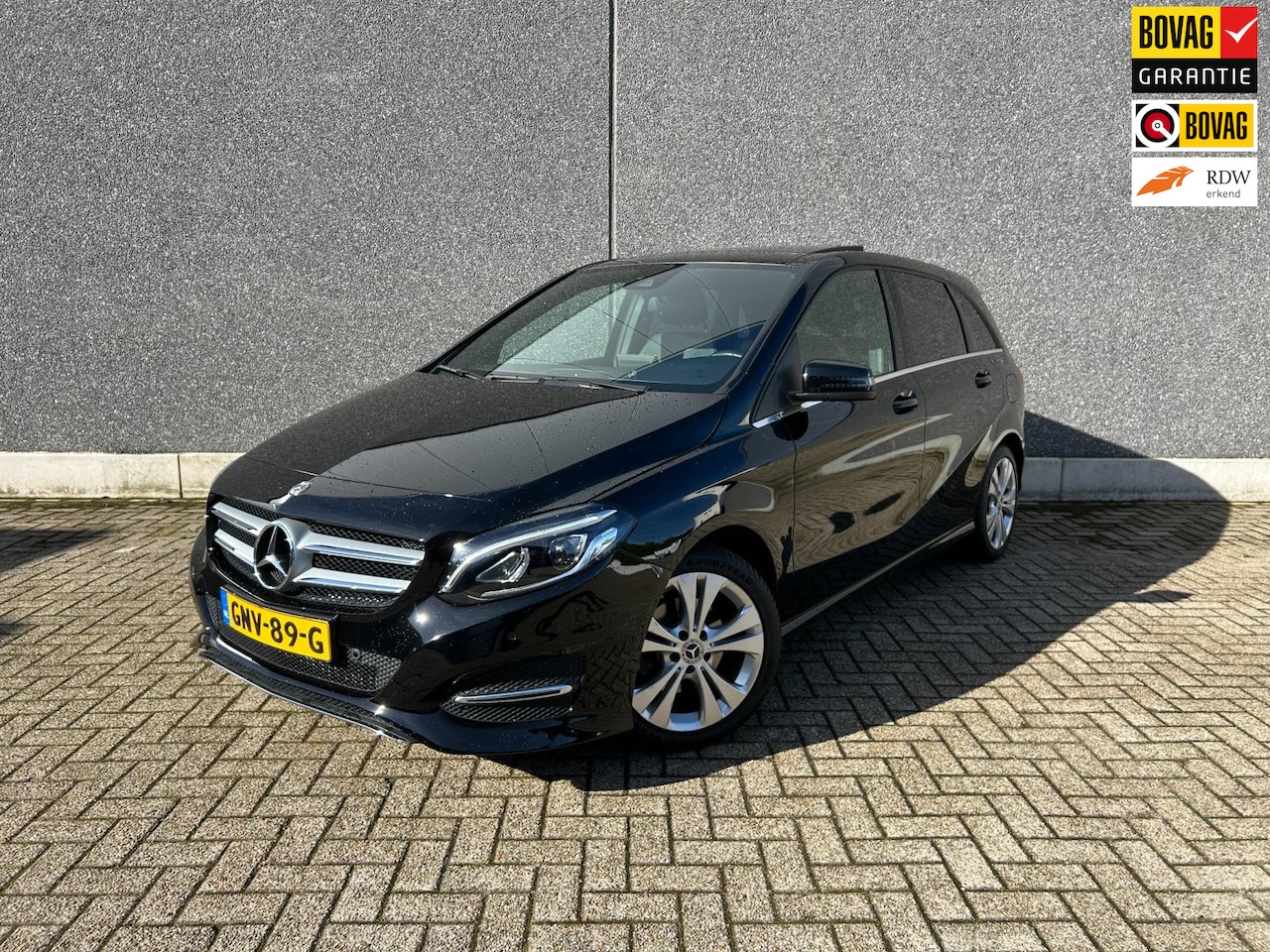 Mercedes-Benz B-klasse - 200 Prestige | TREKHAAK | PANO | A.CAMERA | NAVI | BLUETOOTH | CC | PDC | APK T/M 08-10-20 - AutoWereld.nl