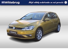 Volkswagen Golf - 1.0 TSI 110pk Highline / Navigatie by app / Achteruitrijcamera / PDC V+A / 17" LMV