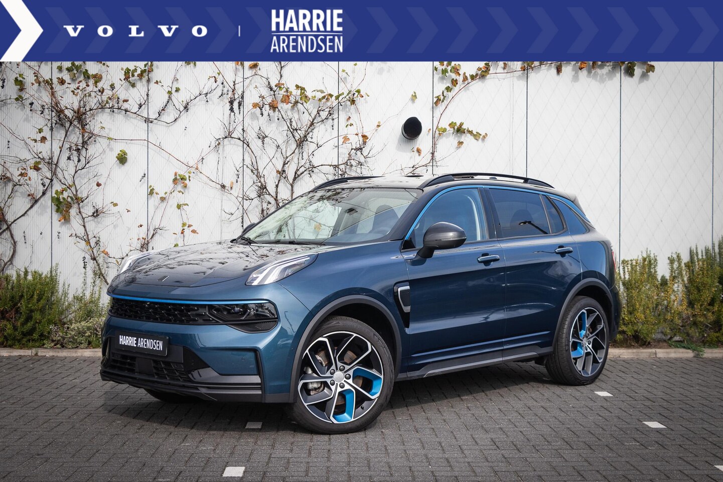 Lynk & Co 01 - Plug-in Hybrid | Panoramadak | Adaptive cruise control | LED koplampen | Camera | 20 inch - AutoWereld.nl