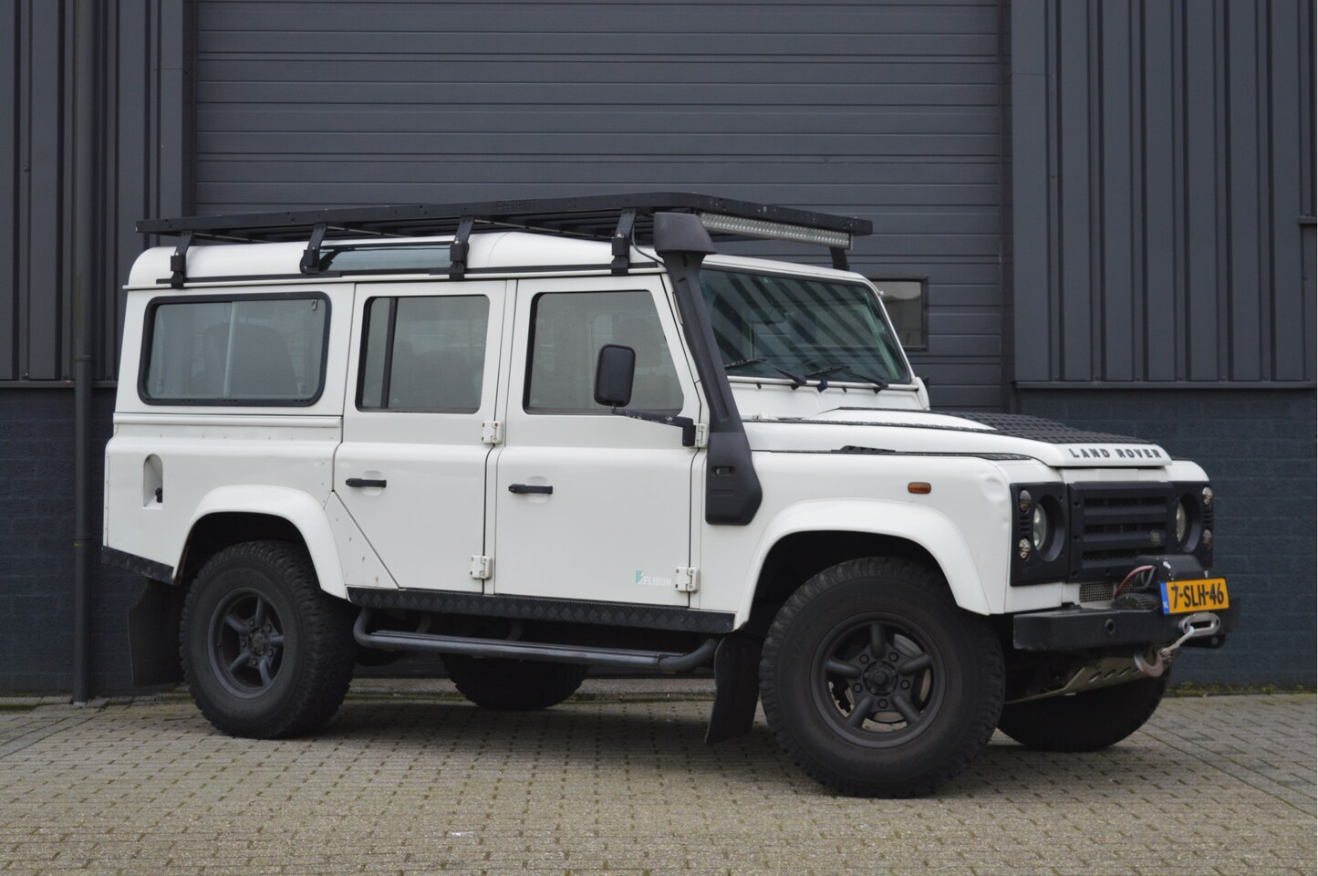 Land Rover Defender 110 - 2.4 TD SW 7-PERSOONS - AutoWereld.nl