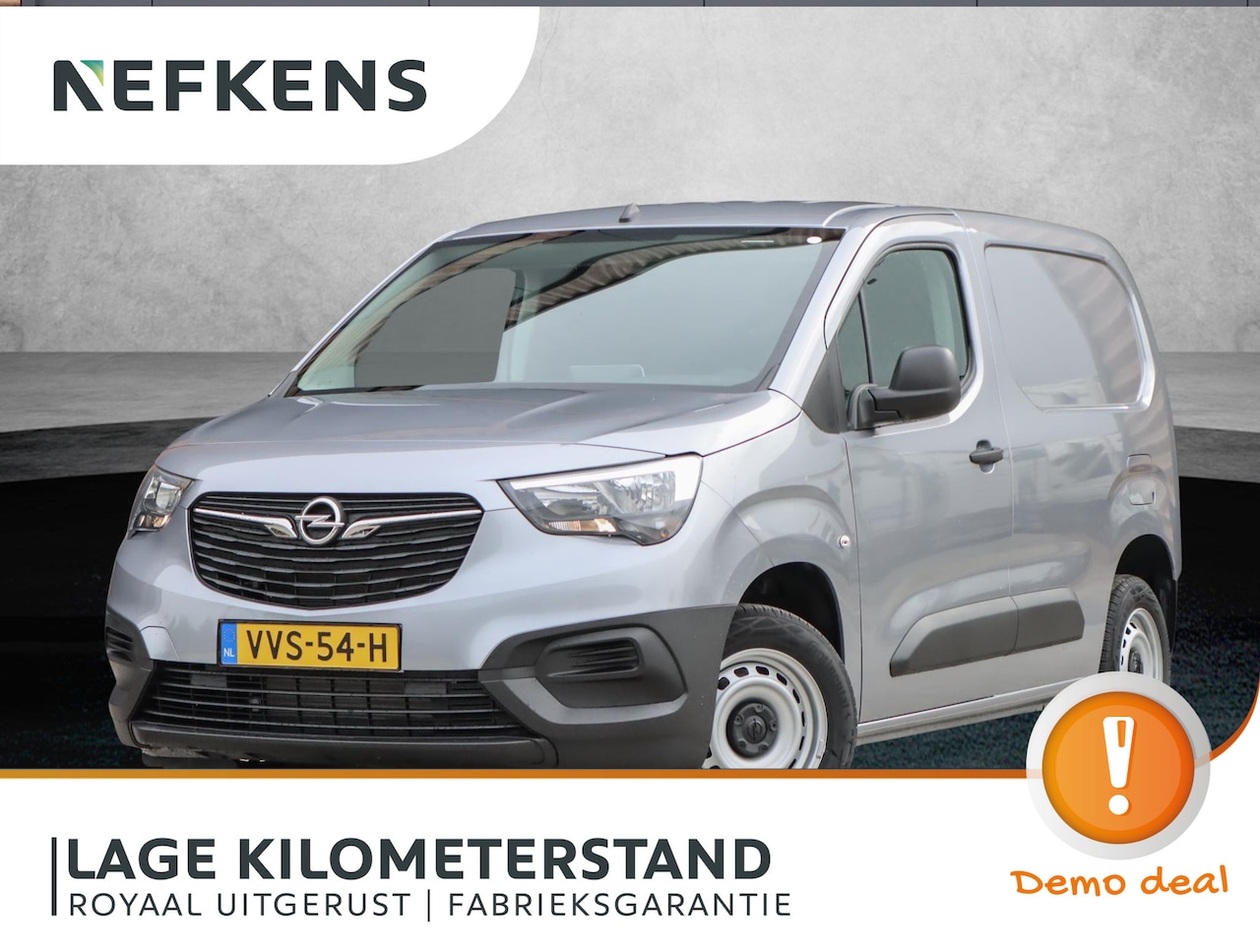 Opel Combo - 100pk L1H1 (RIJKLAAR!!/Direct rijden/Cruise/Camera/AppleCarPlay) - AutoWereld.nl