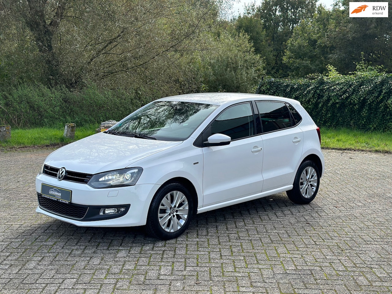 Volkswagen Polo - 1.2 TSI HIGH LINE I PDC I CRUISE I LED I 90PK I CLIMA I NWE APK - AutoWereld.nl