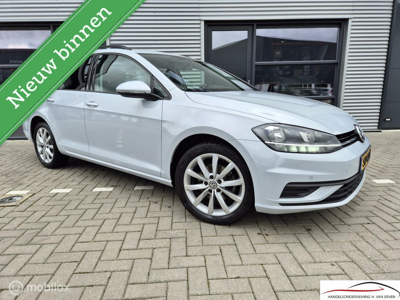 Volkswagen Golf Variant - 1.0 Comfortline NAVI LED PDC 17" - AutoWereld.nl