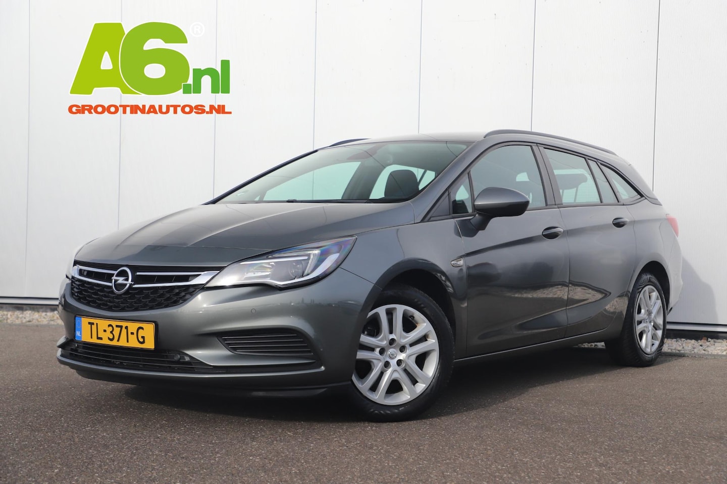 Opel Astra Sports Tourer - 1.0 Online Edition Navigatie Airco Cruise Carplay Android Bluetooth Parkeersensor - AutoWereld.nl