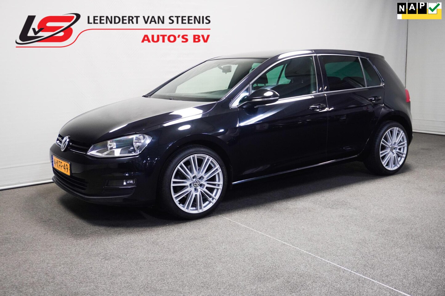 Volkswagen Golf - 1.2 TSI Trendline 1.2 TSI Trendline - AutoWereld.nl