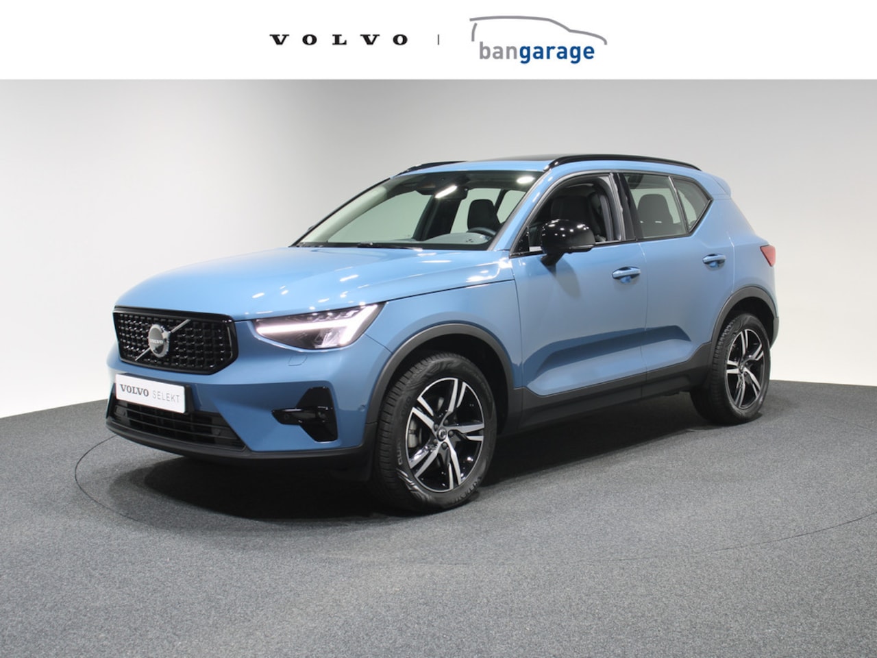 Volvo XC40 - B3 Plus Dark Full Options Trekhaak Automaat - AutoWereld.nl