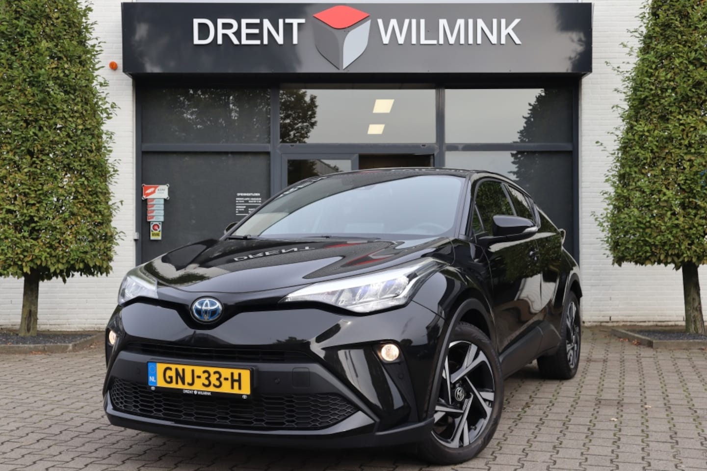 Toyota C-HR - 2.0 Hybrid Dynamic Stuur/stoelverw/Blindspot/Navi - AutoWereld.nl