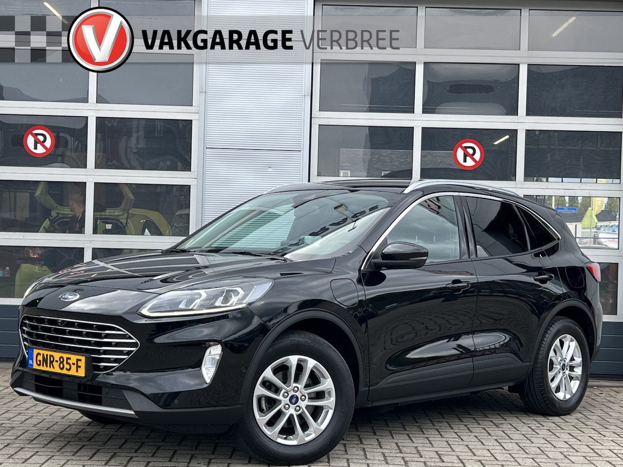 Ford Kuga - 2.5 PHEV Titanium | Navigatie/Android/Apple Carplay | LM Velgen 17" | Trekhaak Afneembaar - AutoWereld.nl