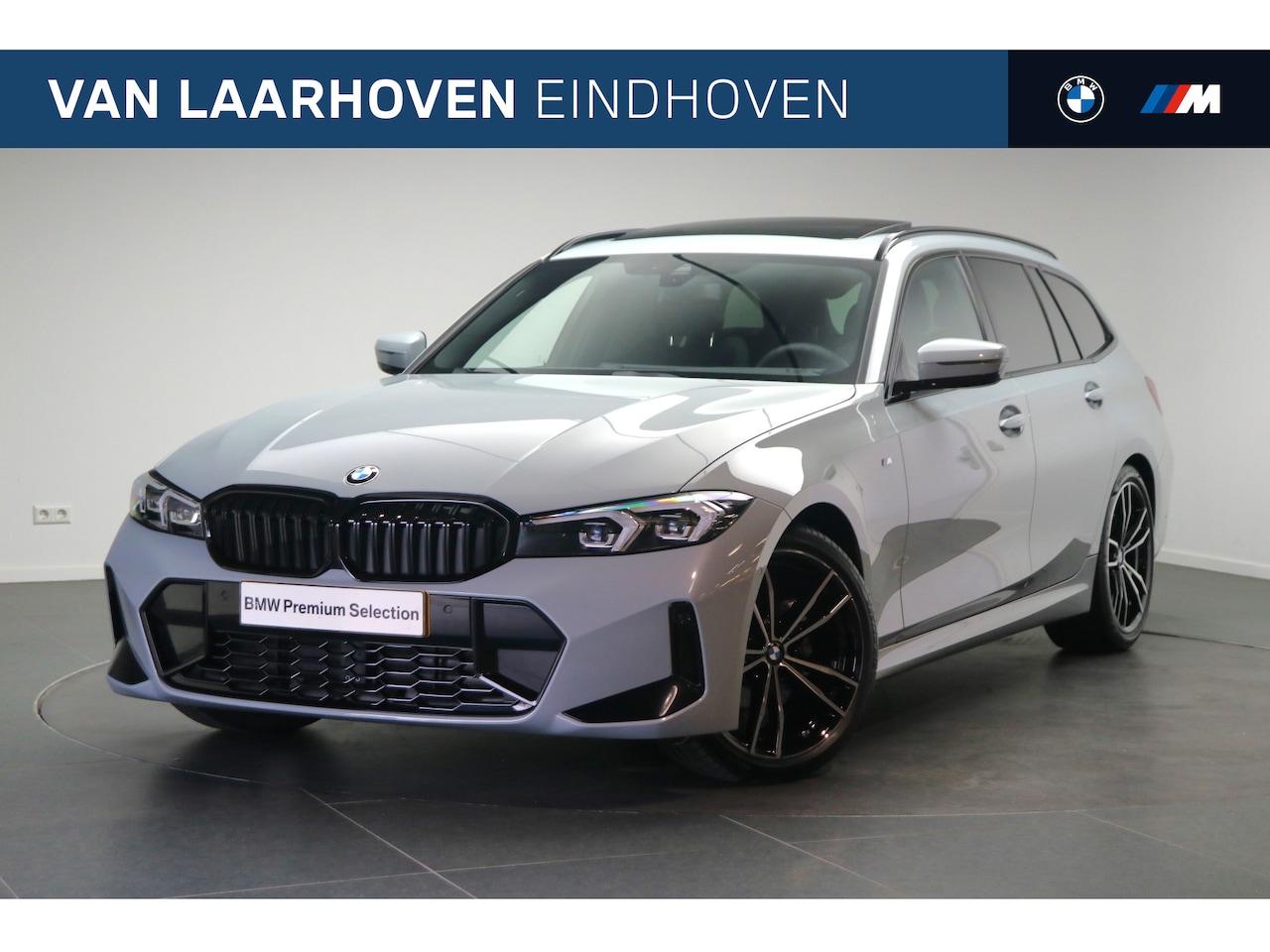 BMW 3-serie Touring - 318i High Executive M Sport Automaat / Panoramadak / Trekhaak / Sportstoelen / Stoelverwar - AutoWereld.nl