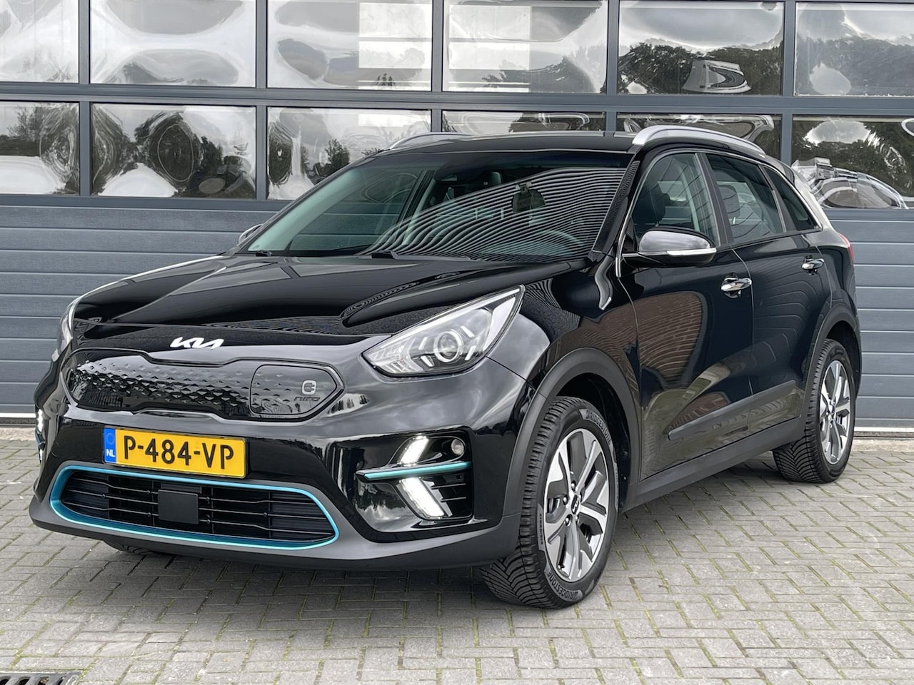 Kia e-Niro - DYNAMICLINE 64 kWh I €24.999,- INCL. SUBSIDIE I APPLE/ANDROID I CLIMATE CONTROL I NAVIGATI - AutoWereld.nl