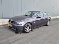 BMW 3-serie - 320i Executive