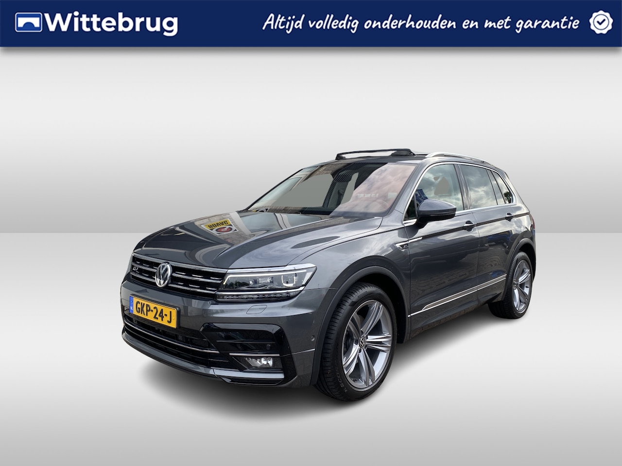 Volkswagen Tiguan - 1.5 TSI R-Line / AUTOMAAT/ PANO/ CAMERA/ PARK. SENSOREN/ DODE HOEK/ LED/ KEYLESS/ HEAD UP - AutoWereld.nl