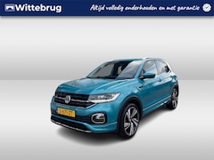 Volkswagen T-Cross - 1.0 TSI 2x R-Line / AUTOMAAT/ TREKHAAK/ BEATS AUDIO/ PARK. SENSOREN/ DODE HOEK/ LED/ KEYLE