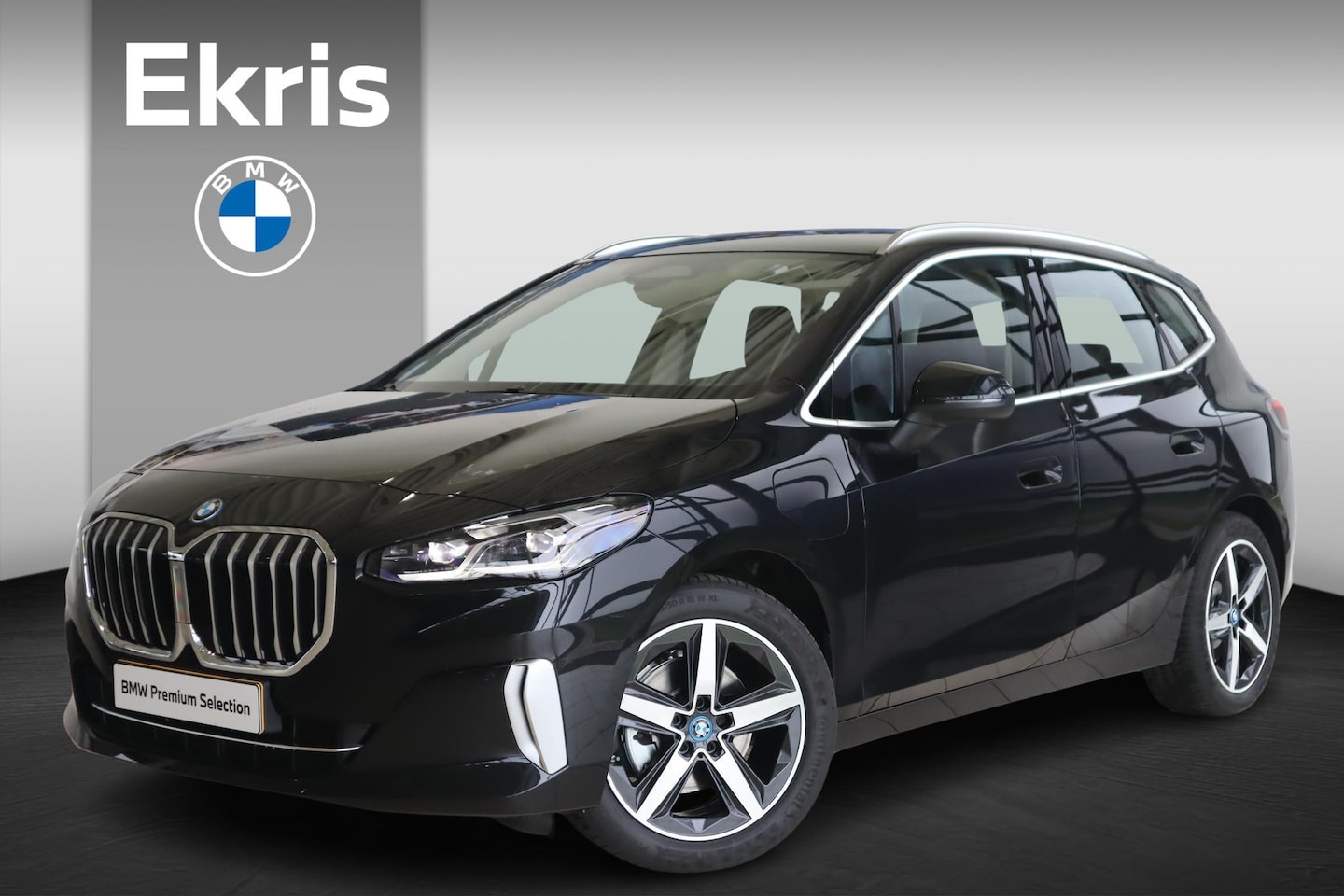 BMW 2-serie Active Tourer - 225e xDrive Luxury-Line | Premium Pack | Comfort Pack | Elektr. Trekhaak - AutoWereld.nl