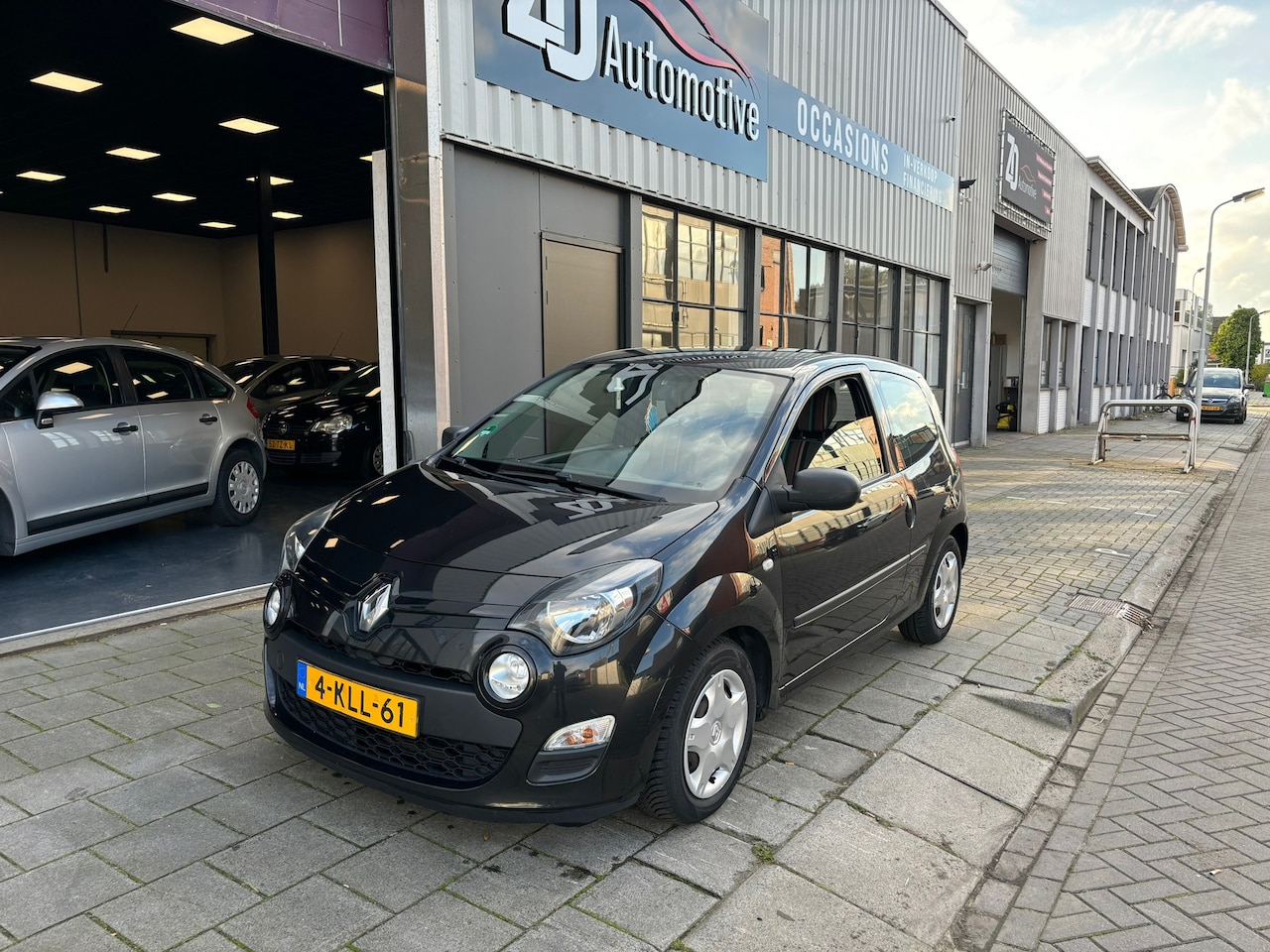 Renault Twingo - 1.2-16V Authentique 1.2 16V Authentique - AutoWereld.nl