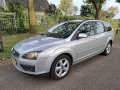 Ford Focus Wagon - 1.8-16V Ambiente Flexifuel | Airco | Cruise control | Trekhaak | Lichte Schade Rechts