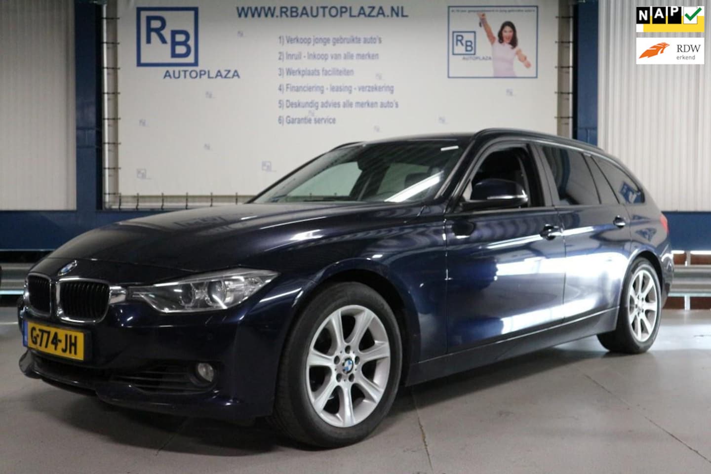 BMW 3-serie Touring - 320i / Aut / F1 / Leer / Xenon / Stoelverwarming / Top ! ! ! - AutoWereld.nl