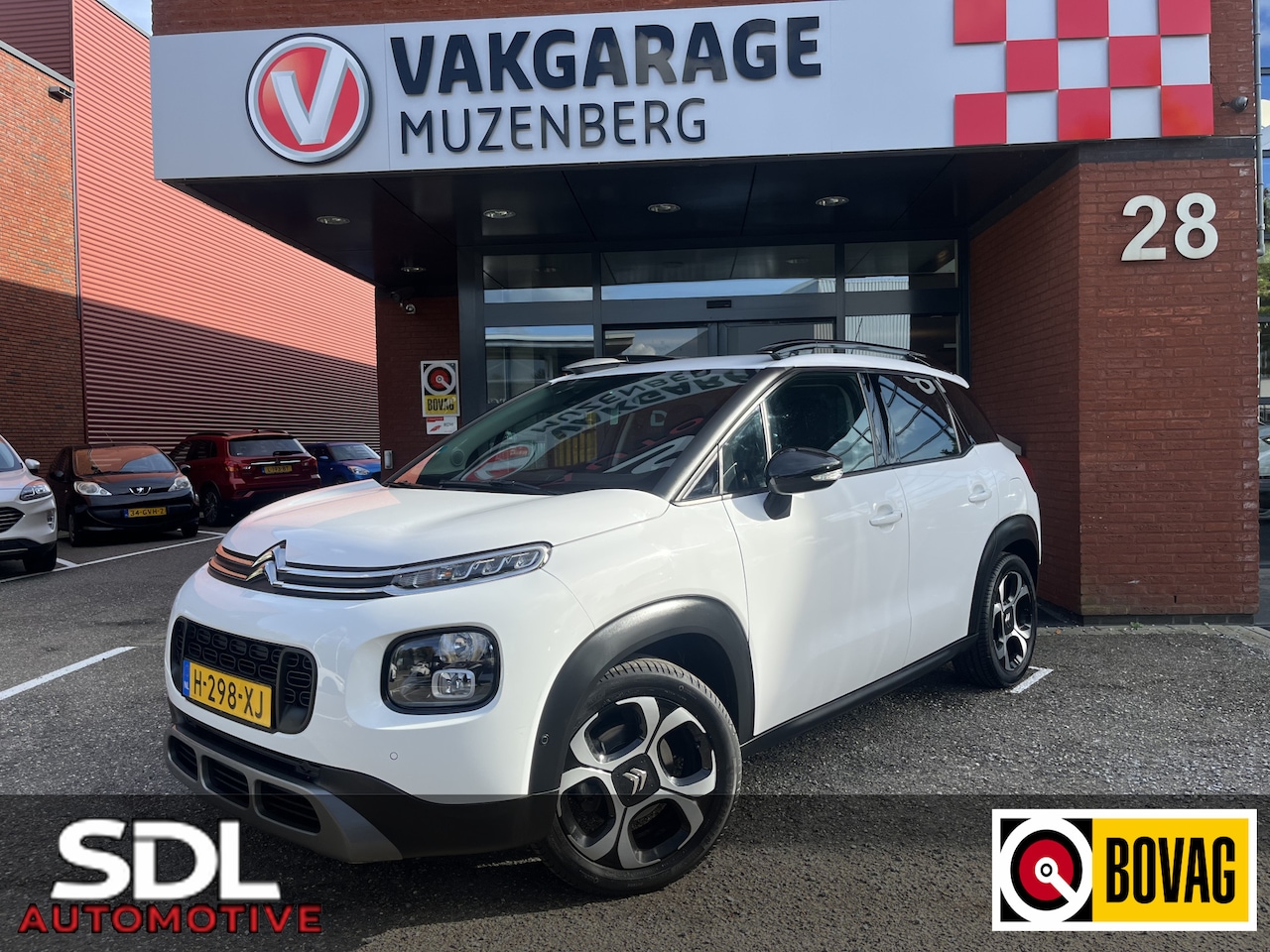 Citroën C3 Aircross - 1.2 PureTech S&S Shine // NAVI // CAMERA // CLIMA // APPLE CARPLAY / ANDROID AUTO // DODEN - AutoWereld.nl