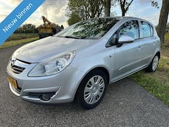 Opel Corsa - 1.4-16V Enjoy|stuurverwarming