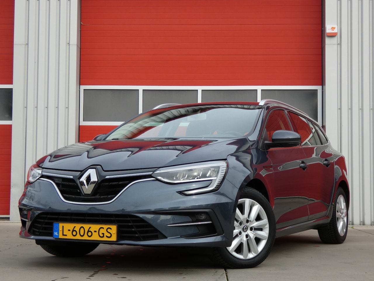 Renault Mégane Estate - 1.3 TCe Business Limited/ trekhaak/ zeer mooi! - AutoWereld.nl