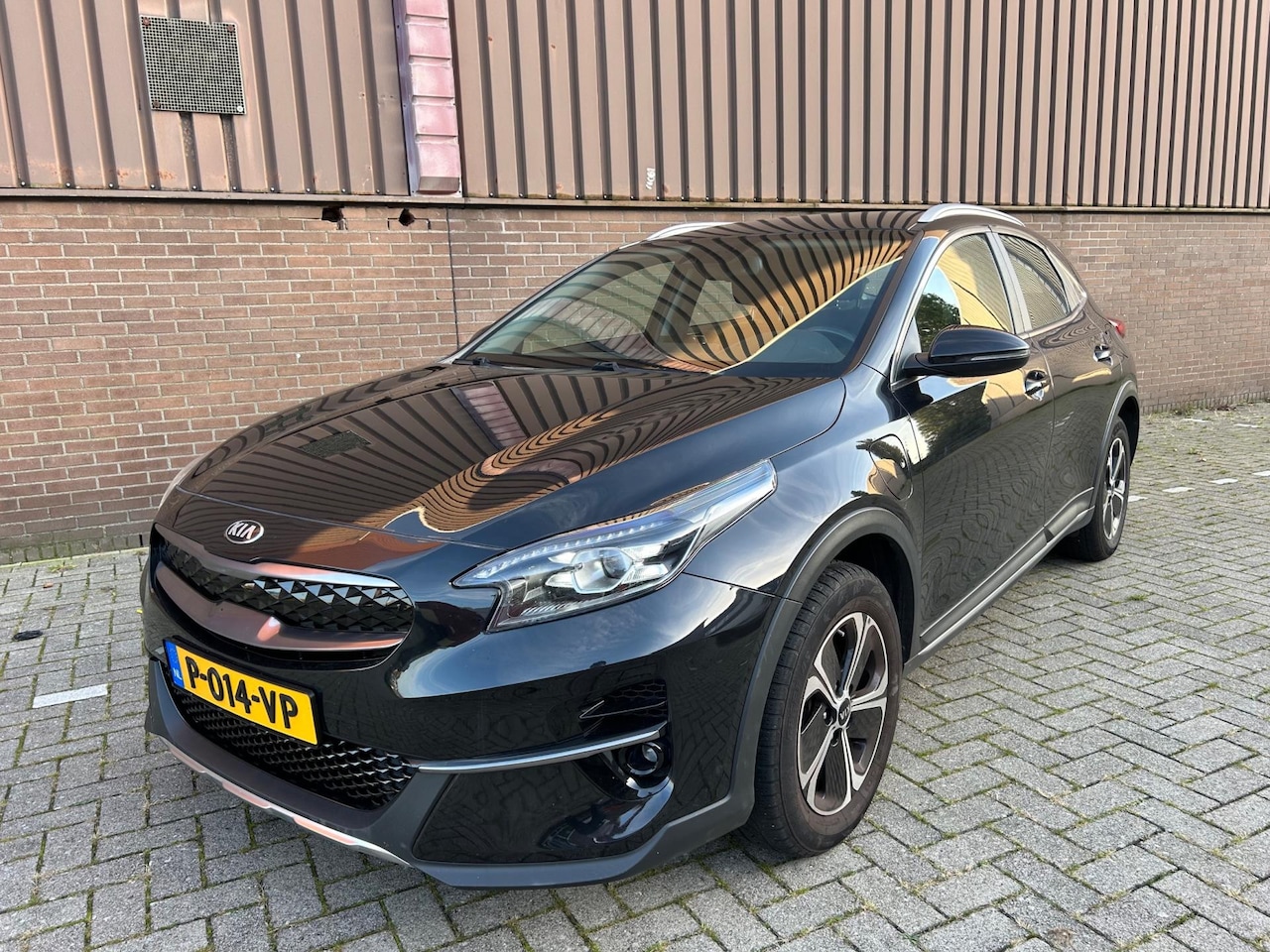 Kia XCeed - 1.6 GDi PHEV DynamicLine Navi Camera Automaat - AutoWereld.nl