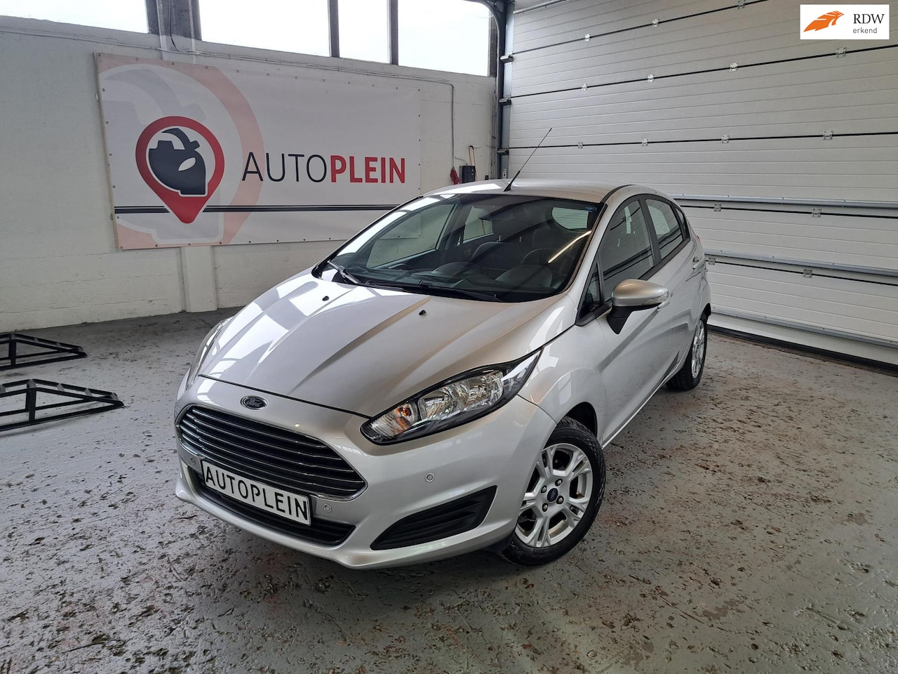 Ford Fiesta - 1.0 EcoBoost Titanium. Zeer volle uitvoering!! - AutoWereld.nl