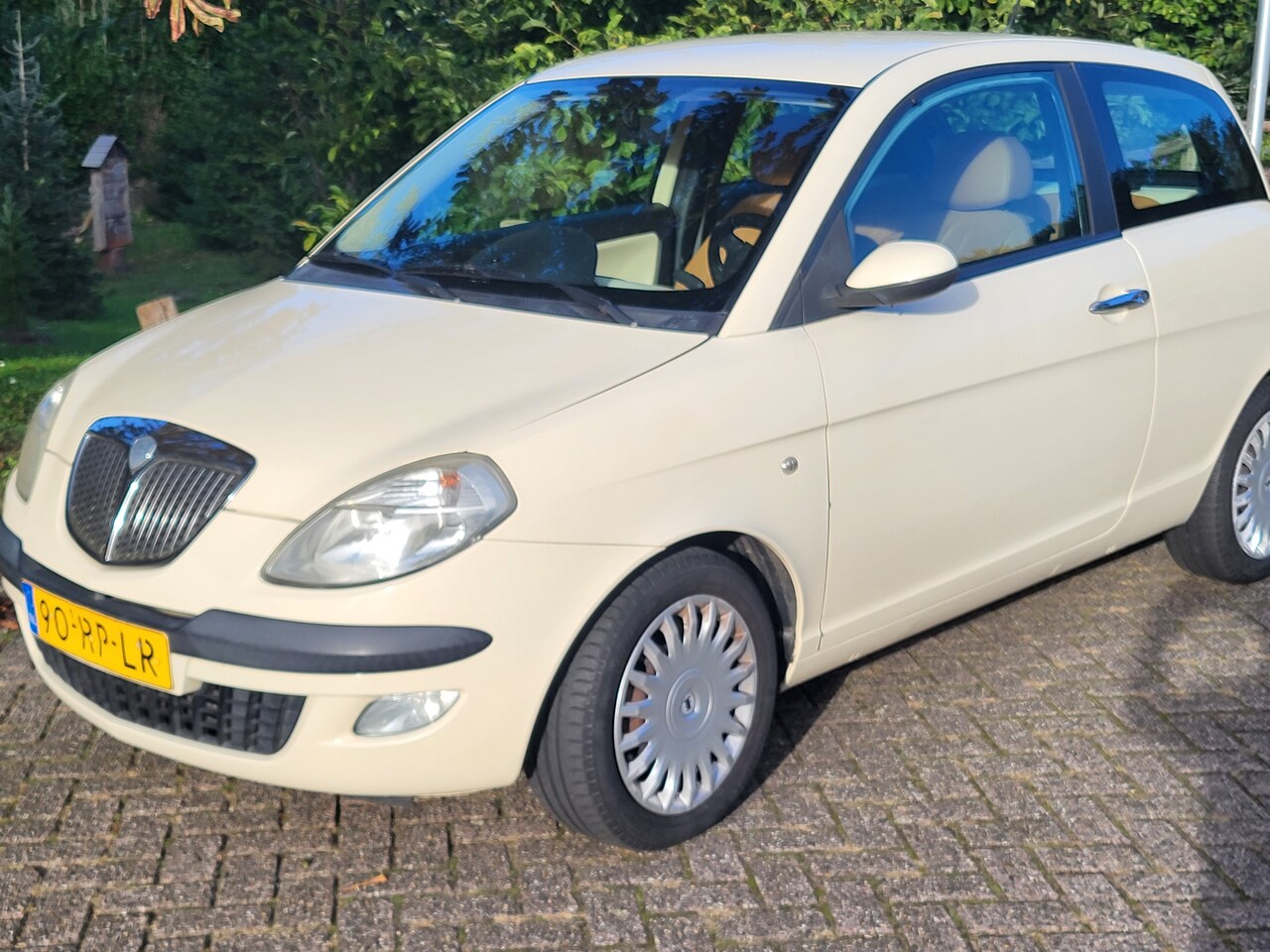 Lancia Y(psilon) - 1.4-16V Platino - AutoWereld.nl