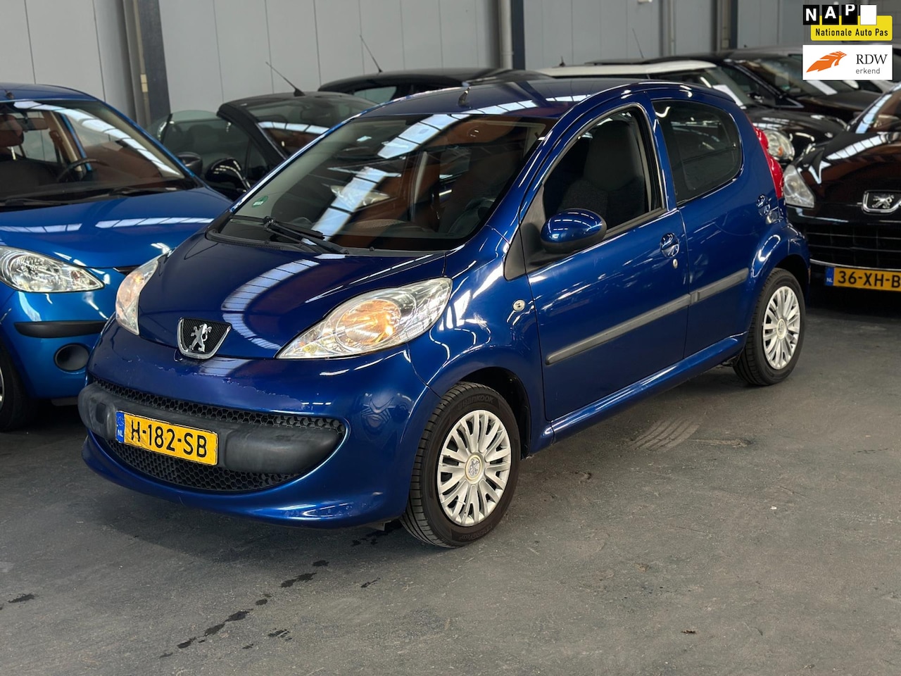 Peugeot 107 - 1.0-12V XR APK NAP Airco - AutoWereld.nl