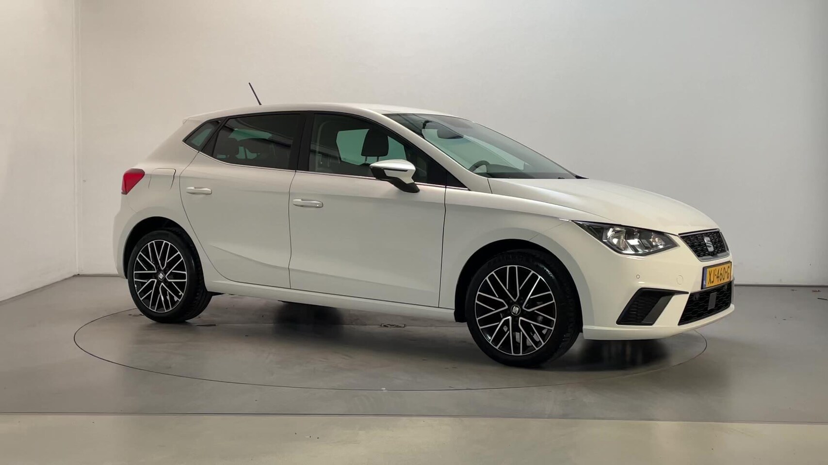 Seat Ibiza - 1.0 TSI Style Business Intense Navigatie Camera Climate Control - AutoWereld.nl