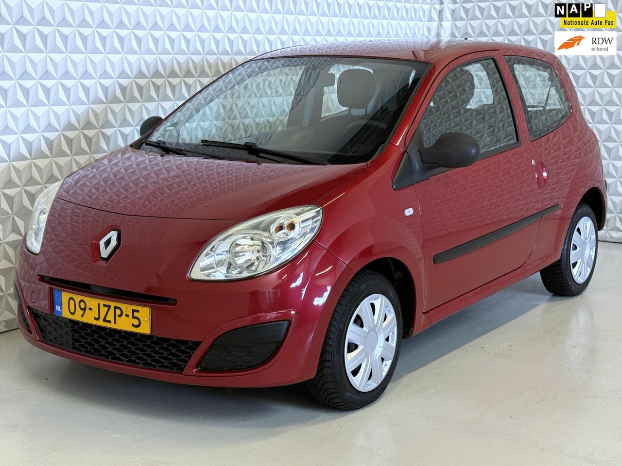 Renault Twingo - 1.2 Authentique Airco van 1e eigenaar! (2009) - AutoWereld.nl